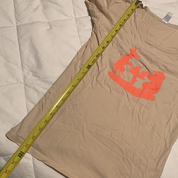 Alternative earth T shirt with bear and deer having tea, made in Peru, medium - Picture 8 of 10